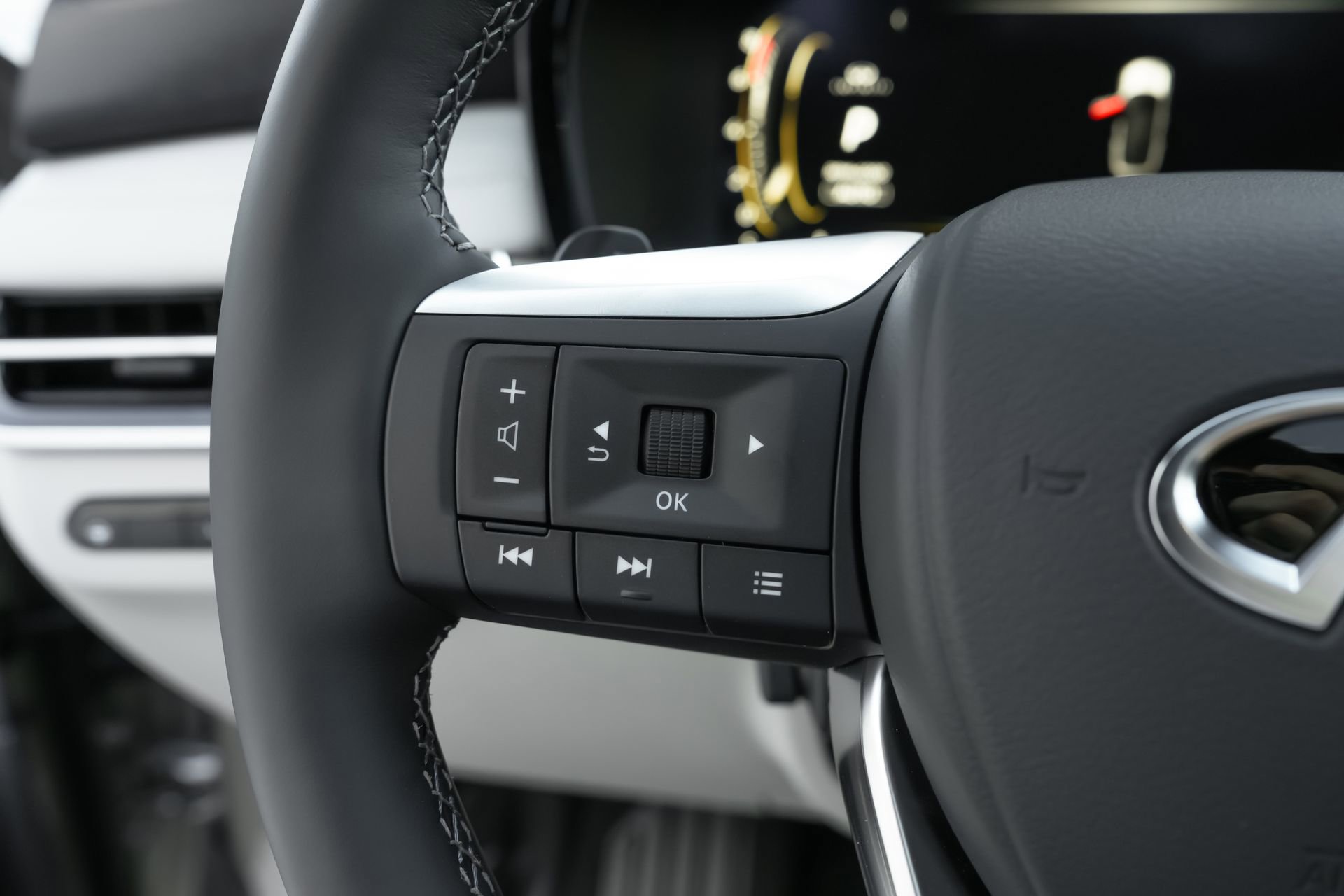 New 2026 INFINITI QX60 Autograph w/ Dark Cargo Package image 15