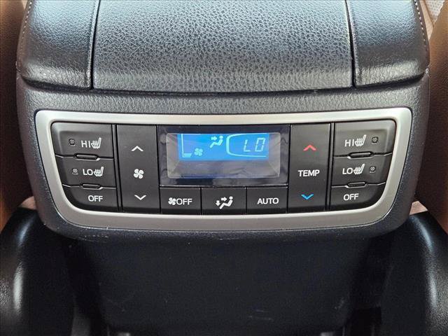 Used 2017 Toyota Highlander Limited Platinum AWD/4WD image 18