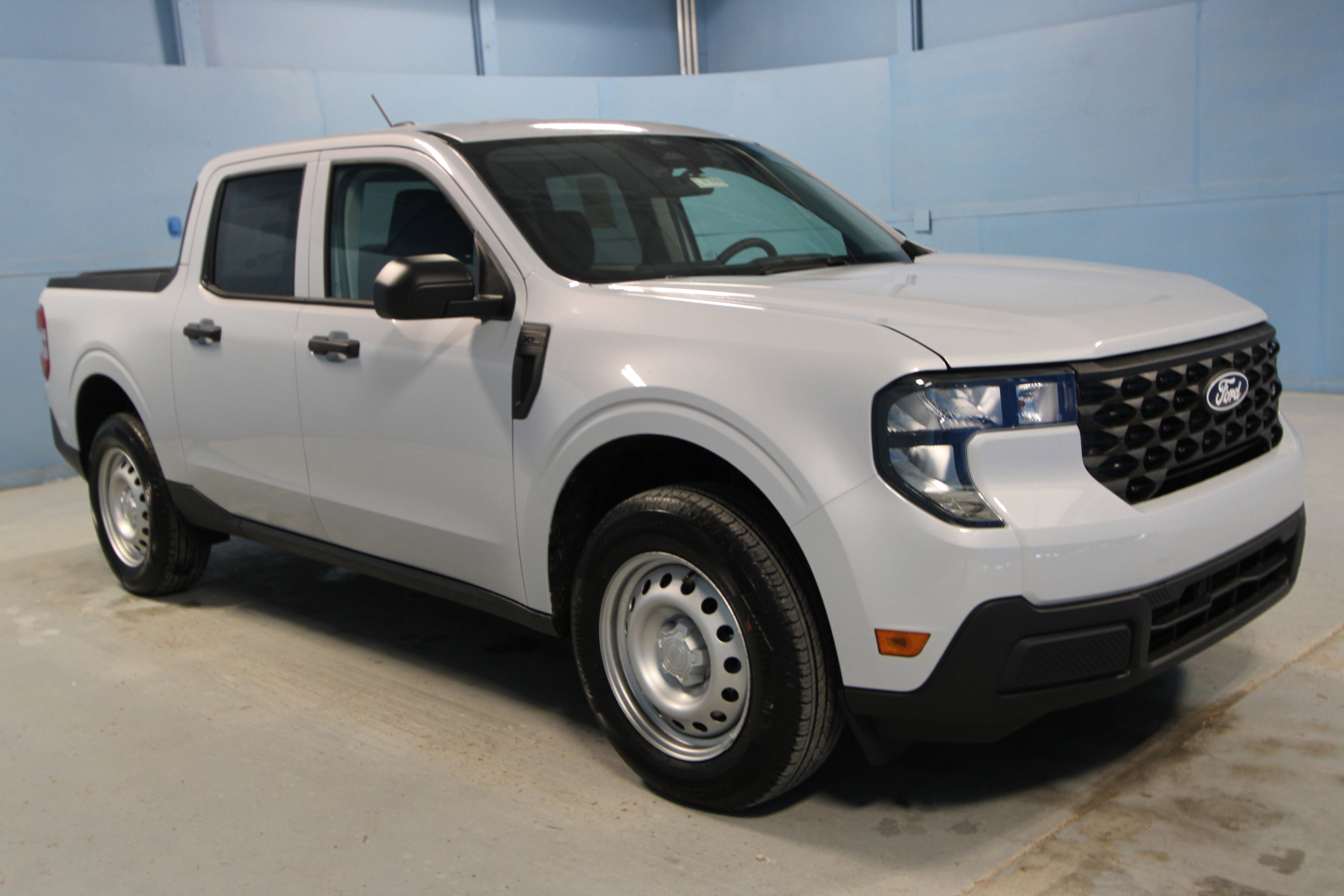 New 2026 Ford Maverick XL AWD/4WD image 1