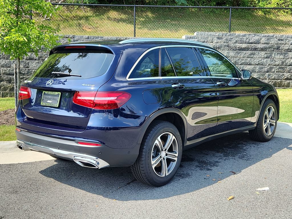 Used 2017 Mercedes-Benz GLC 300 4MATIC image 2
