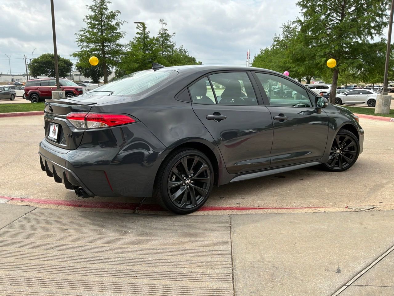 Used 2024 Toyota Corolla SE image 6