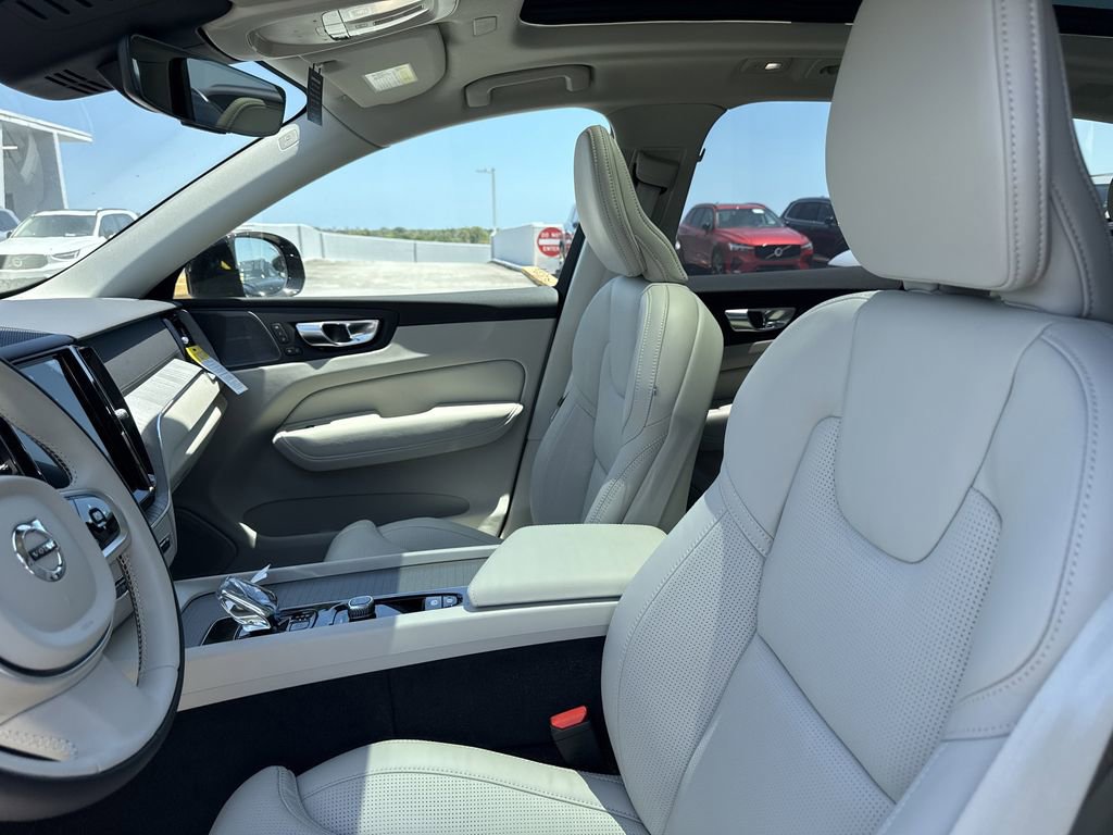 New 2025 Volvo XC60 T8 Ultra w/ Protection Package Premier image 11