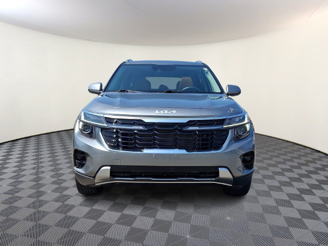 Used 2024 Kia Seltos EX AWD/4WD image 2