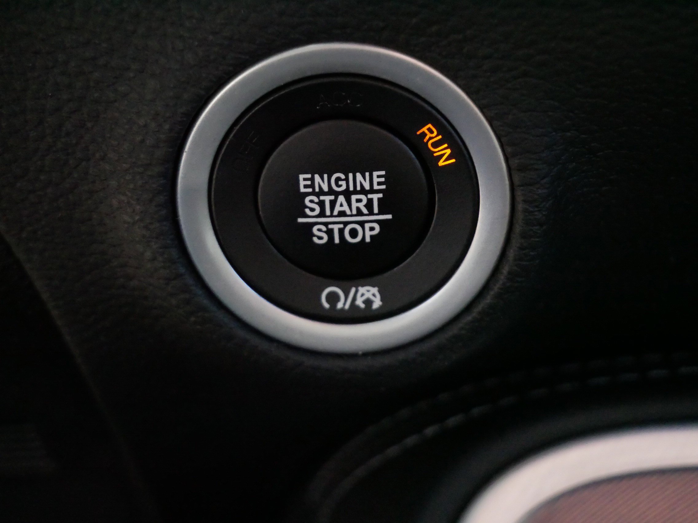 Used 2022 Dodge Challenger SXT w/ Blacktop Package image 27