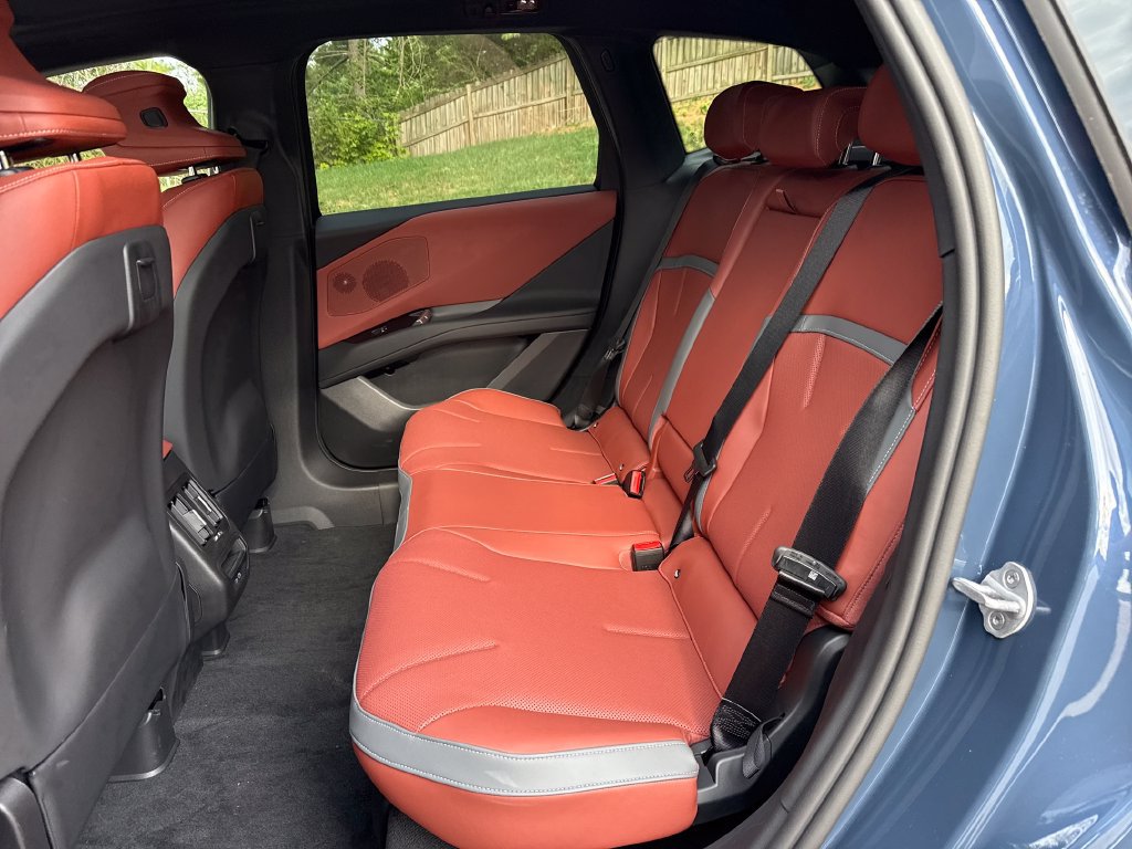New 2027 BMW iX3 50 xDrive AWD/4WD image 22