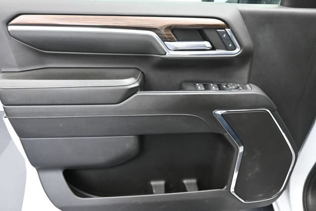 Used 2024 Chevrolet Silverado 2500 LT AWD/4WD image 25