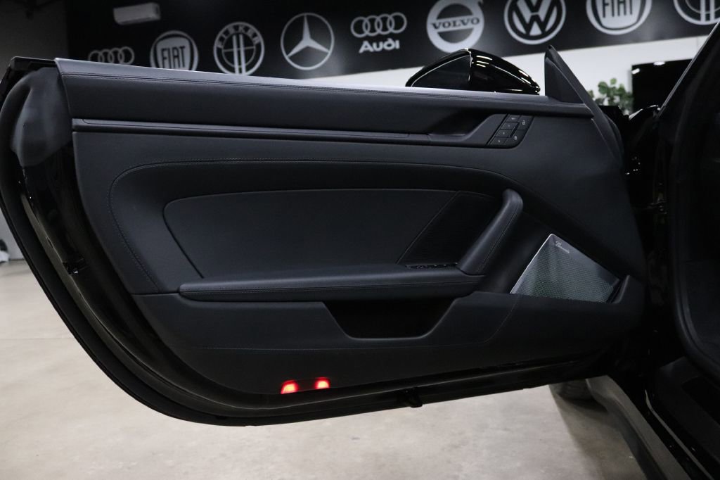 Used 2026 Porsche 911 GTS image 17