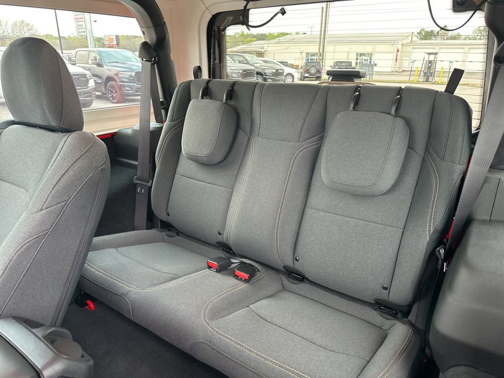 Used 2024 Jeep Wrangler Sport S image 22