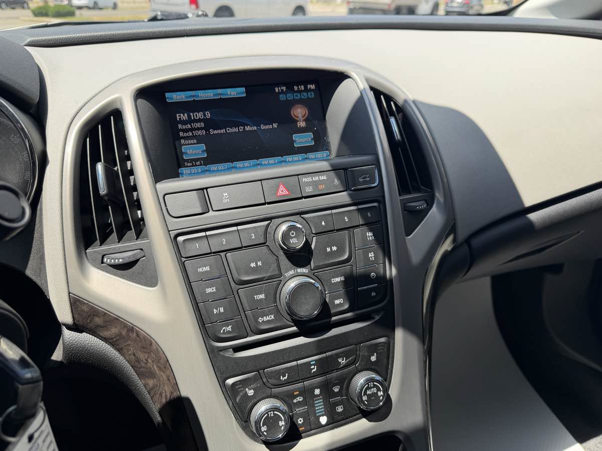 Used 2017 Buick Verano Sport Touring FWD image 22