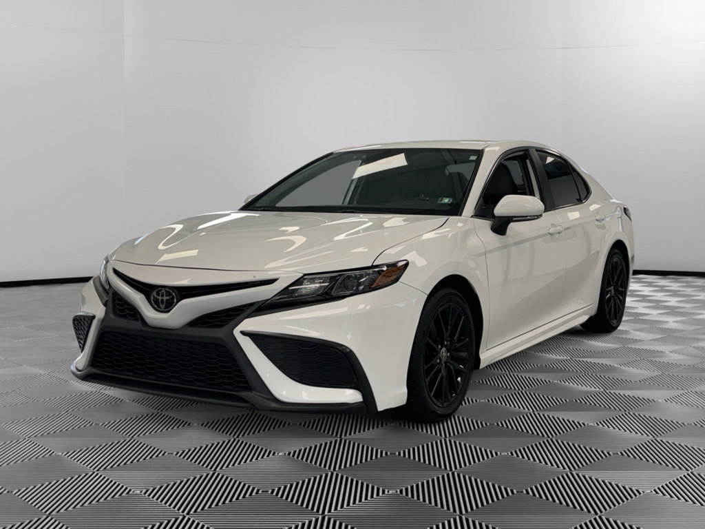 Used 2023 Toyota Camry SE FWD image 4