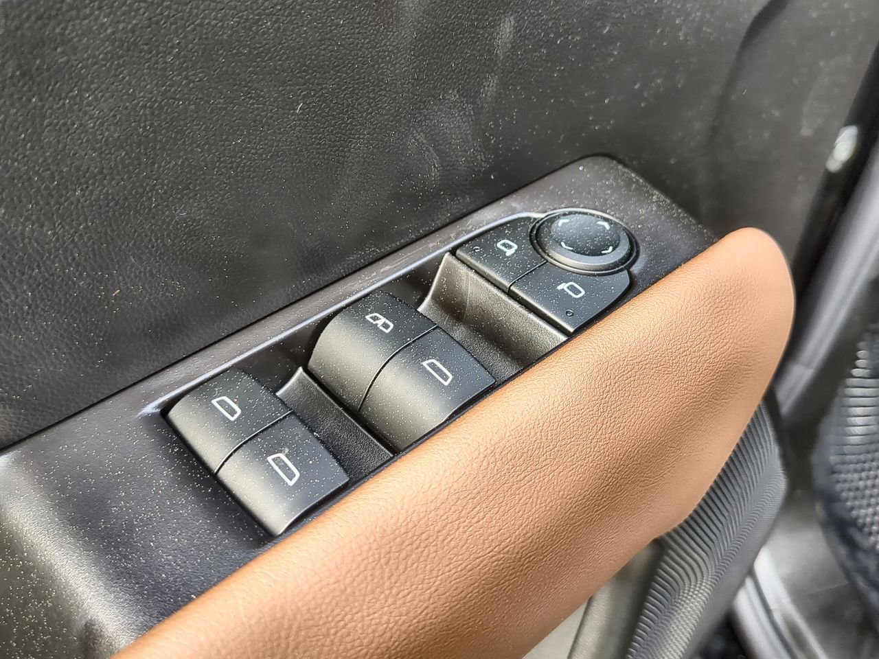 New 2025 GMC Canyon AT4 w/ Nightfall Edition image 24