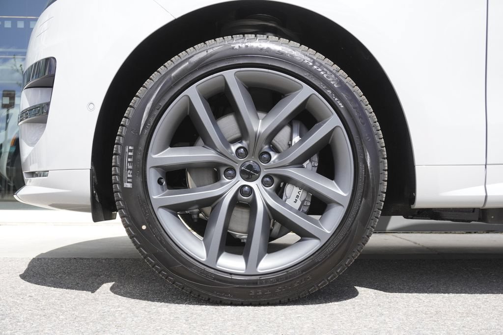 New 2026 Land Rover Range Rover Sport Dynamic SE AWD/4WD image 32