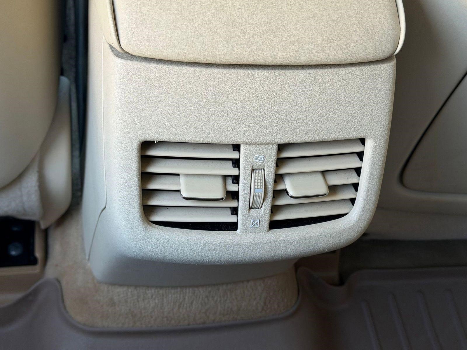 Used 2011 Lexus ES 350 image 24