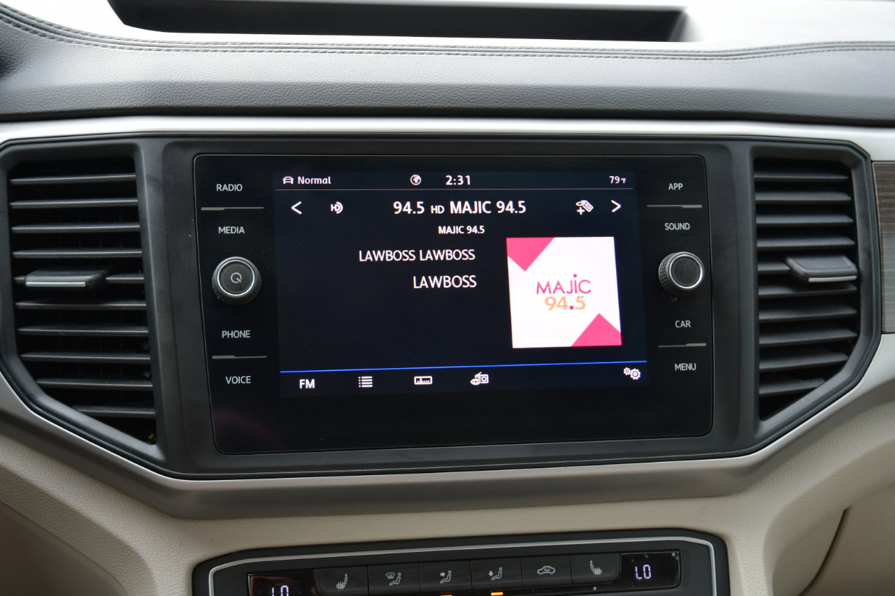 Used 2020 Volkswagen Atlas SE w/ Panoramic Sunroof Package image 16