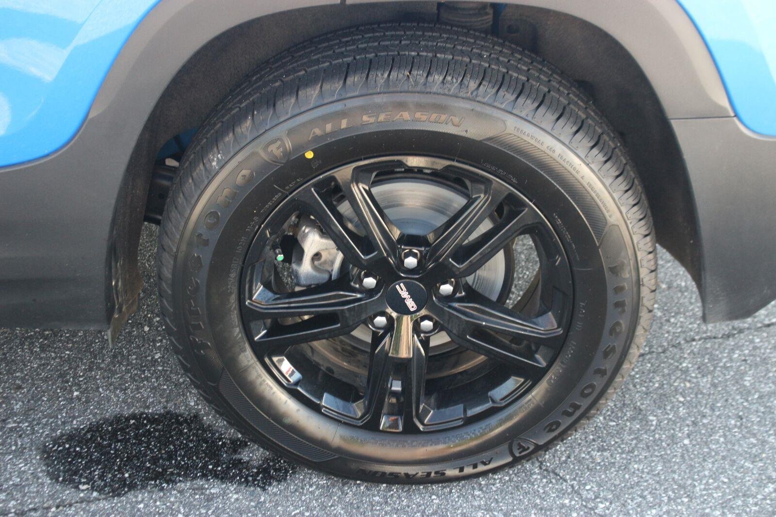 Used 2024 GMC Terrain AT4 w/ Infotainment Package II AWD/4WD image 41