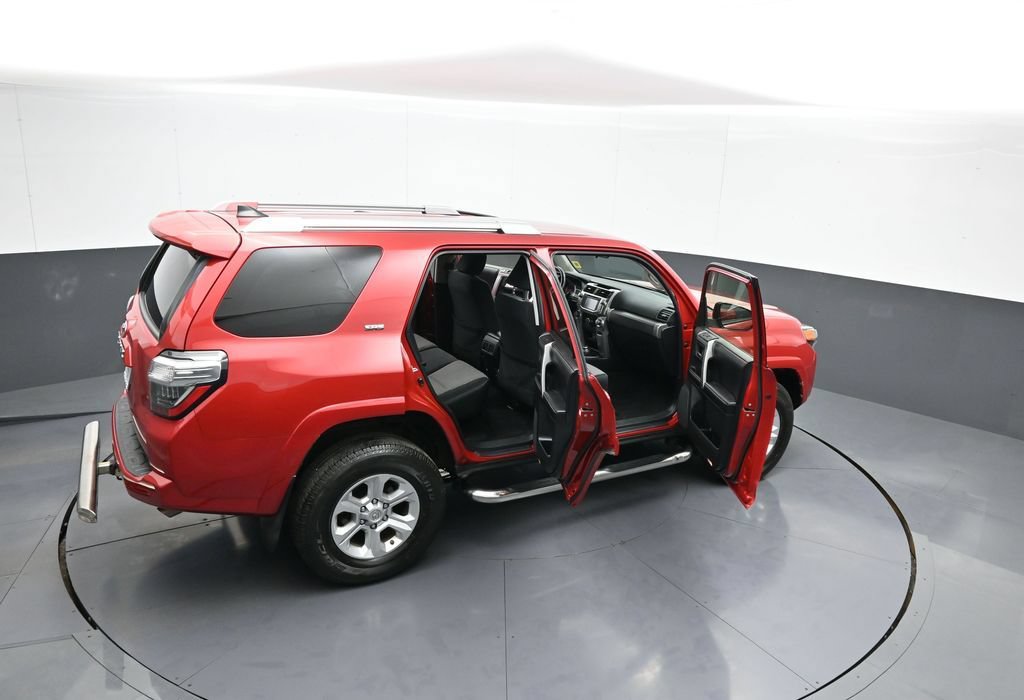 Used 2016 Toyota 4Runner SR5 AWD/4WD image 43