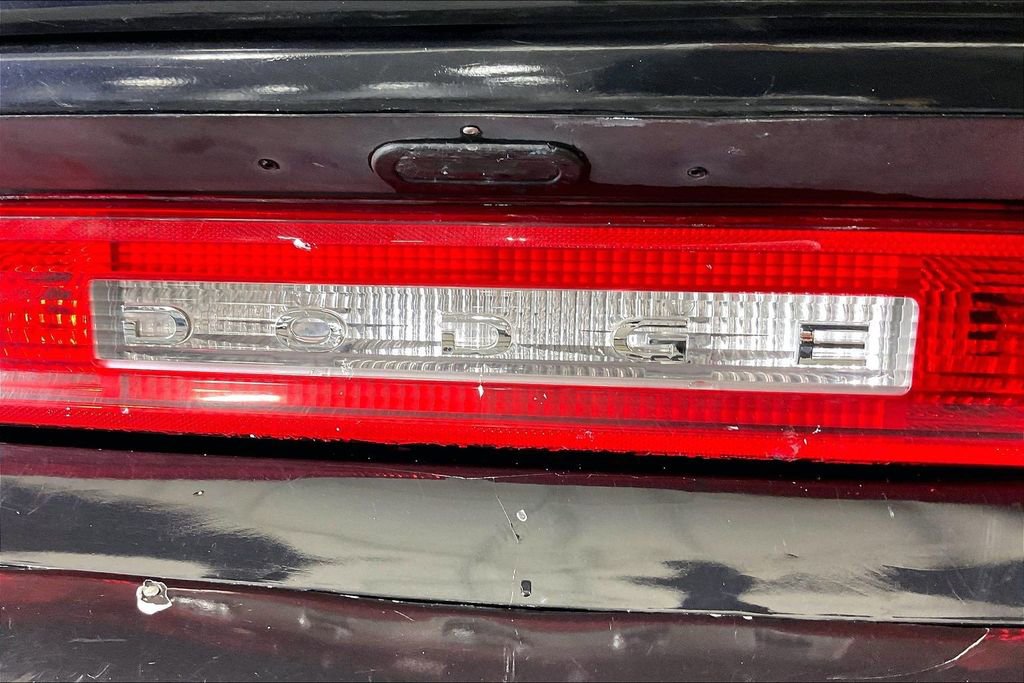 Used 2012 Dodge Challenger SXT image 38