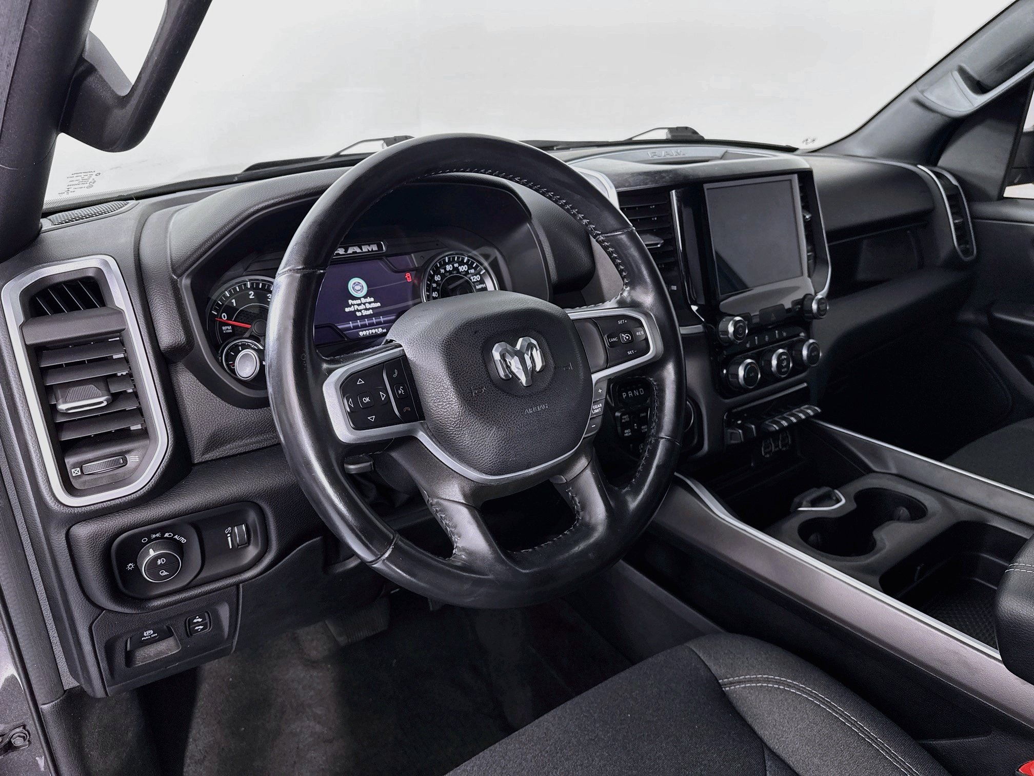 Used 2022 RAM 1500 Big Horn AWD/4WD image 9