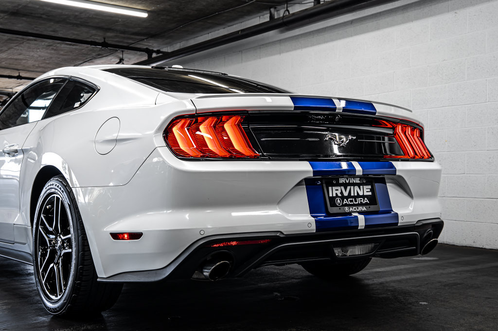 Used 2020 Ford Mustang Premium RWD image 16