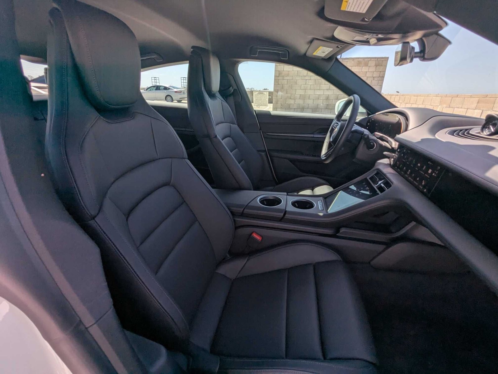 Certified 2025 Porsche Taycan 4S AWD/4WD image 24