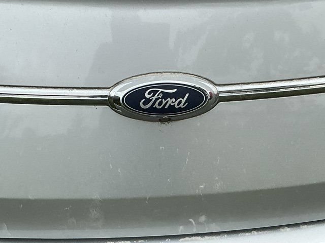 Used 2018 Ford Taurus SE FWD image 8