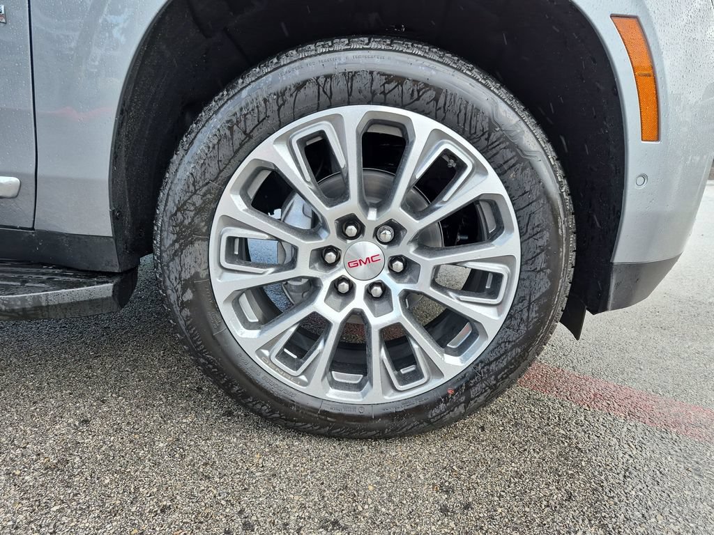 New 2026 GMC Yukon Denali AWD/4WD image 15