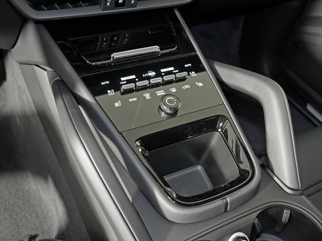 New 2026 Porsche Cayenne S AWD/4WD image 30
