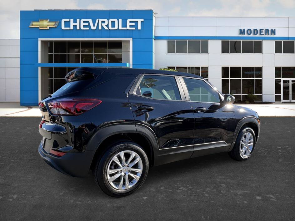 Certified 2023 Chevrolet TrailBlazer LS FWD image 3