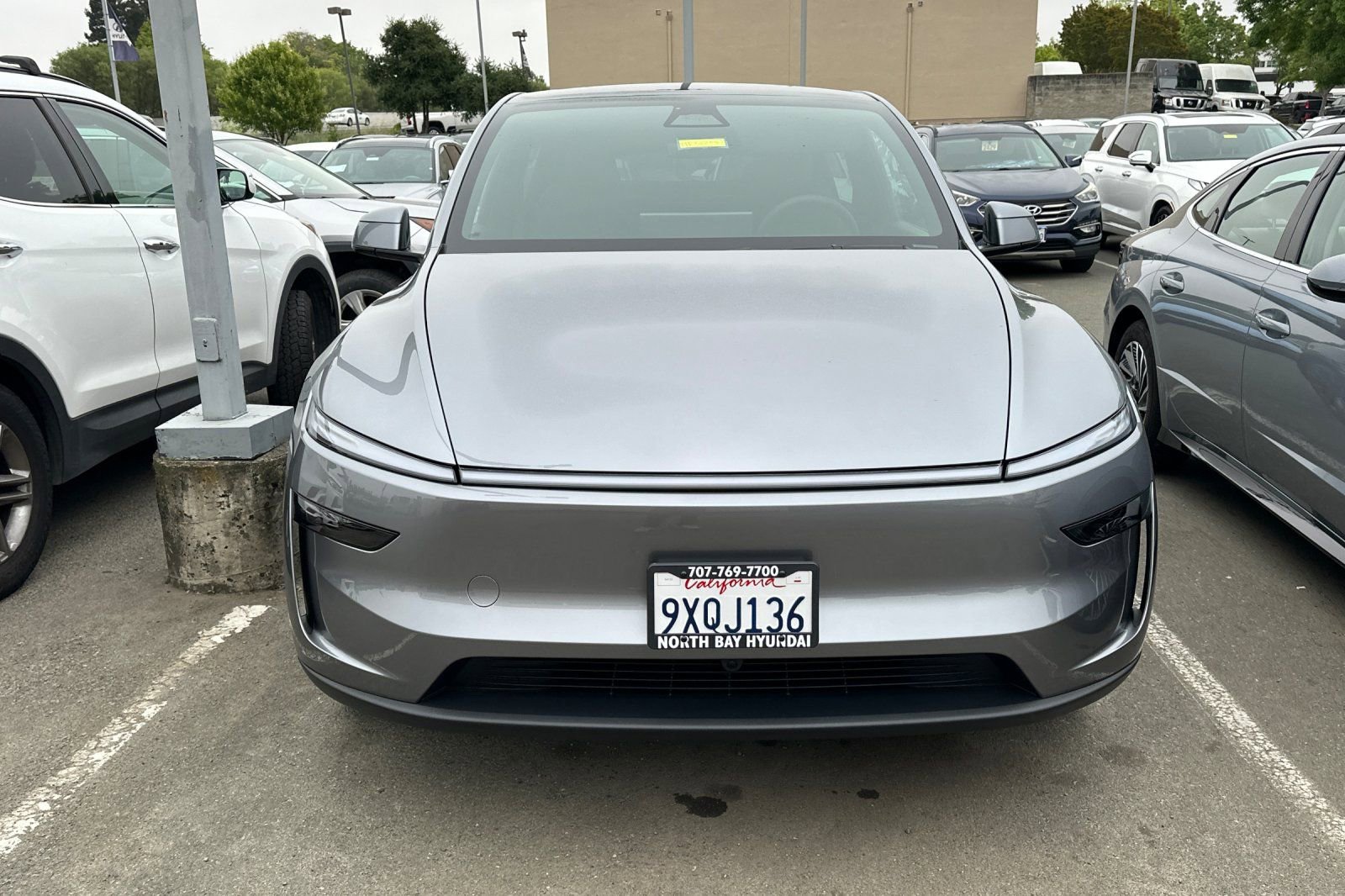 Used 2026 Tesla Model Y 2WD image 3