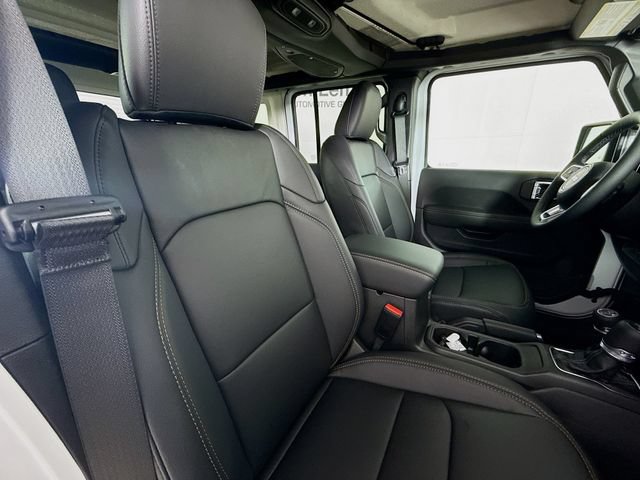 New 2026 Jeep Wrangler Unlimited Sahara AWD/4WD image 27