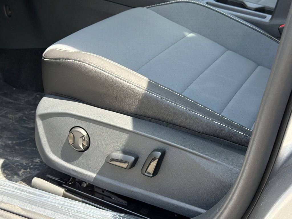 New 2026 Volkswagen Jetta SE FWD image 26