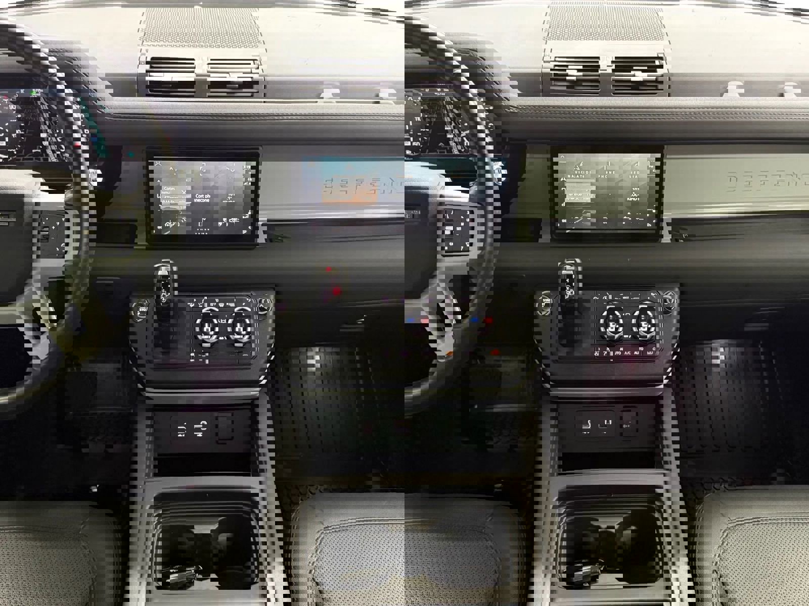 Used 2022 Land Rover Defender 110 S image 30