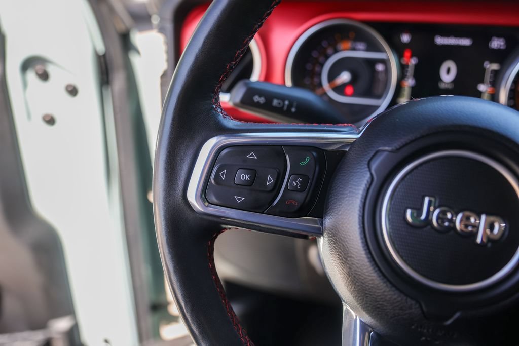 Used 2023 Jeep Wrangler Unlimited Rubicon w/ Cold Weather Group AWD/4WD image 16