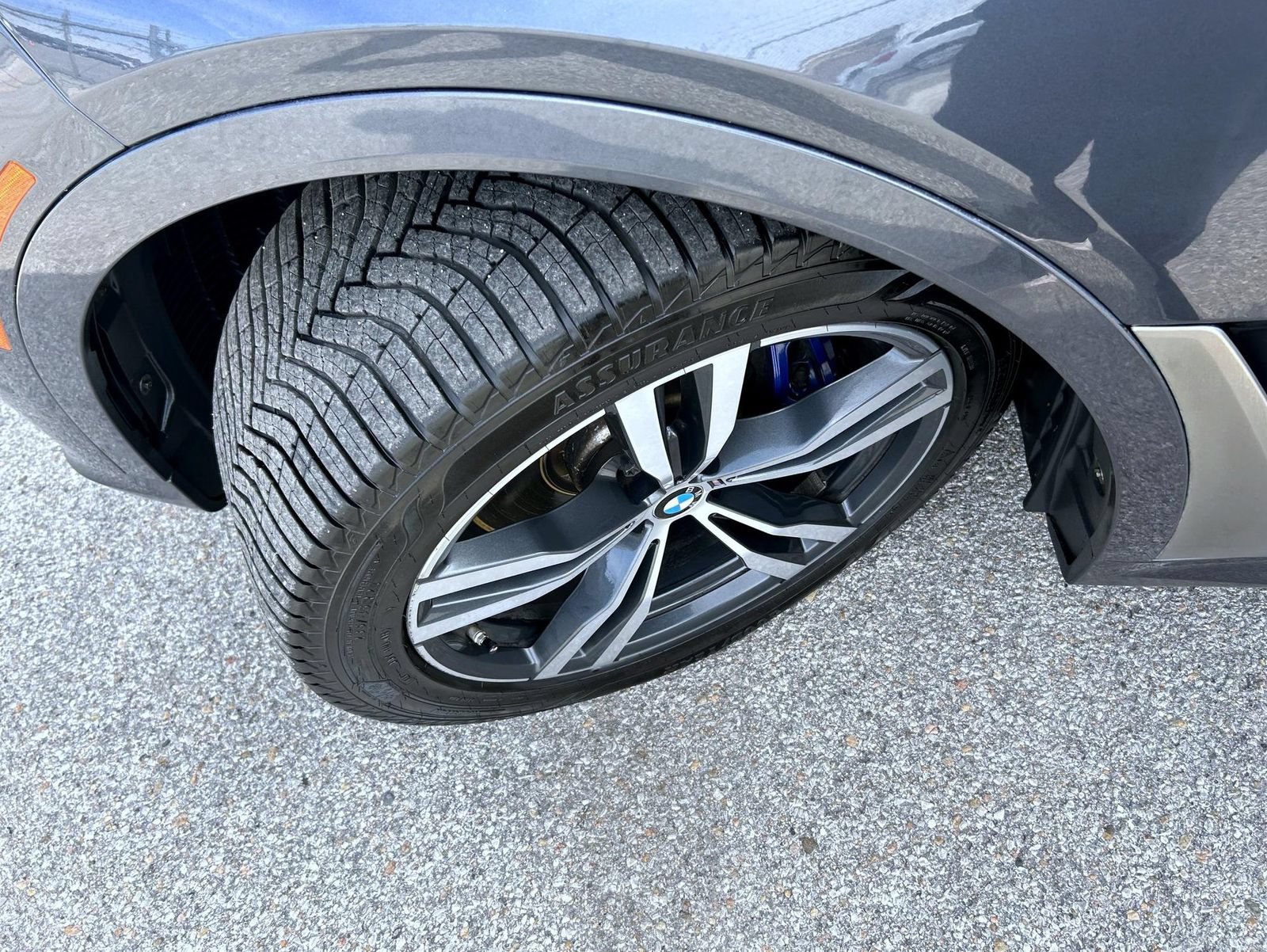 Used 2020 BMW X7 M50i w/ Cold Weather Package AWD/4WD image 23