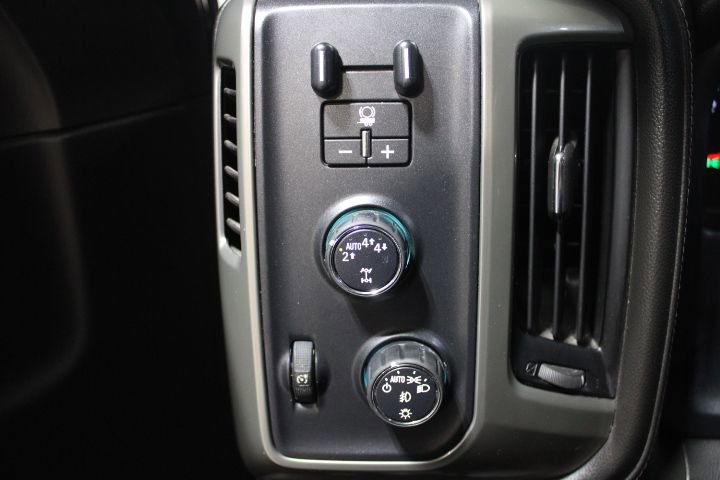 Used 2017 Chevrolet Silverado 1500 High Country image 41