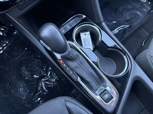 Used 2022 Buick Encore GX Select image 22