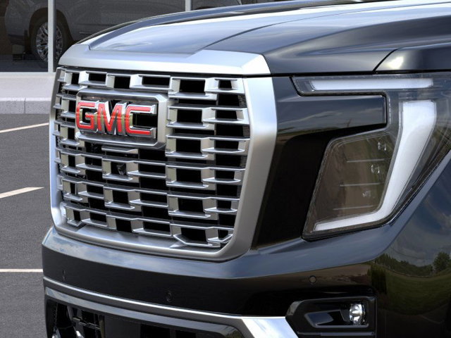 New 2025 GMC Yukon Denali w/ Sun & Power Step Package image 13