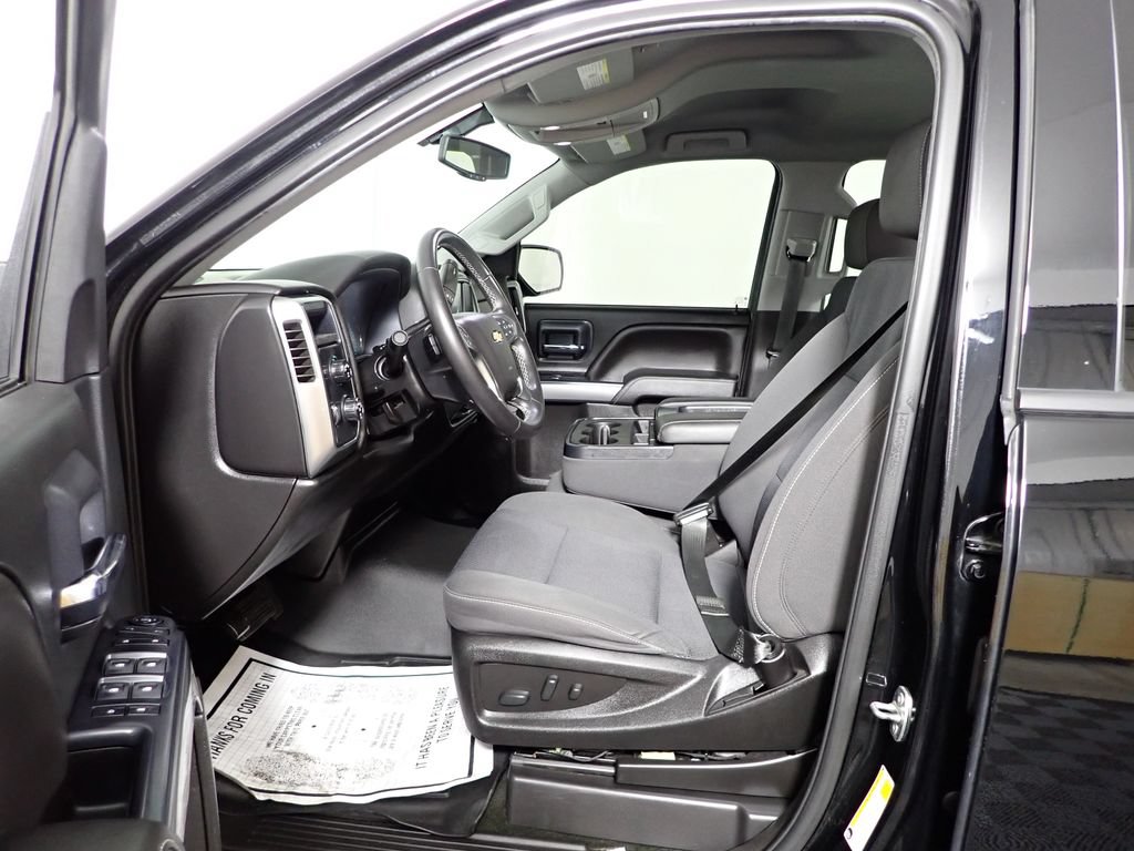 Used 2018 Chevrolet Silverado 1500 LT w/ All Star Edition AWD/4WD image 22
