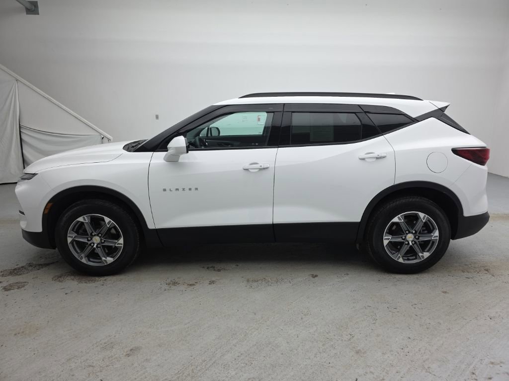 Certified 2023 Chevrolet Blazer LT w/ Convenience Package image 8