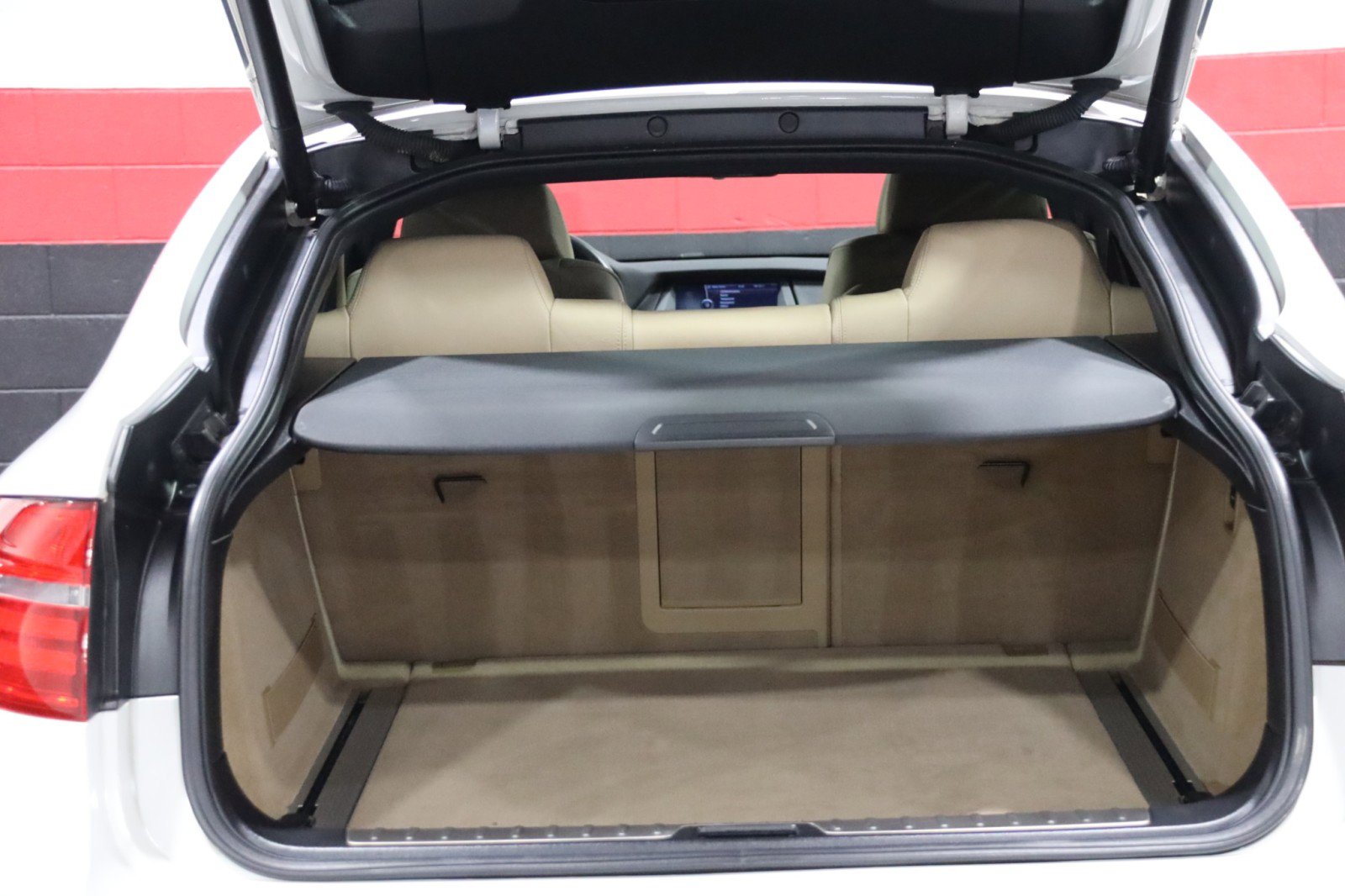 Used 2014 BMW X6 xDrive50i image 33