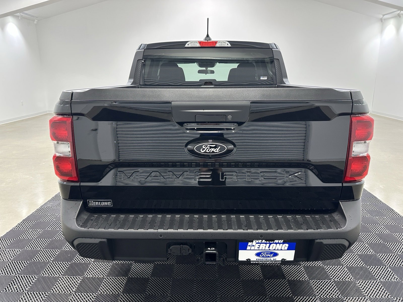 New 2025 Ford Maverick XLT w/ XLT Luxury Package image 5