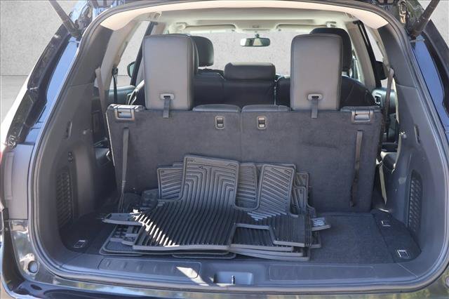 Used 2016 Nissan Pathfinder Platinum AWD/4WD image 27
