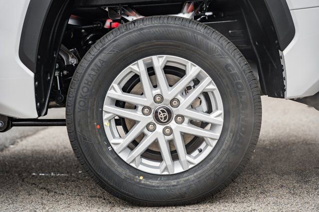 New 2026 Toyota Tundra SR5 w/ SR5 Convenience Package image 19