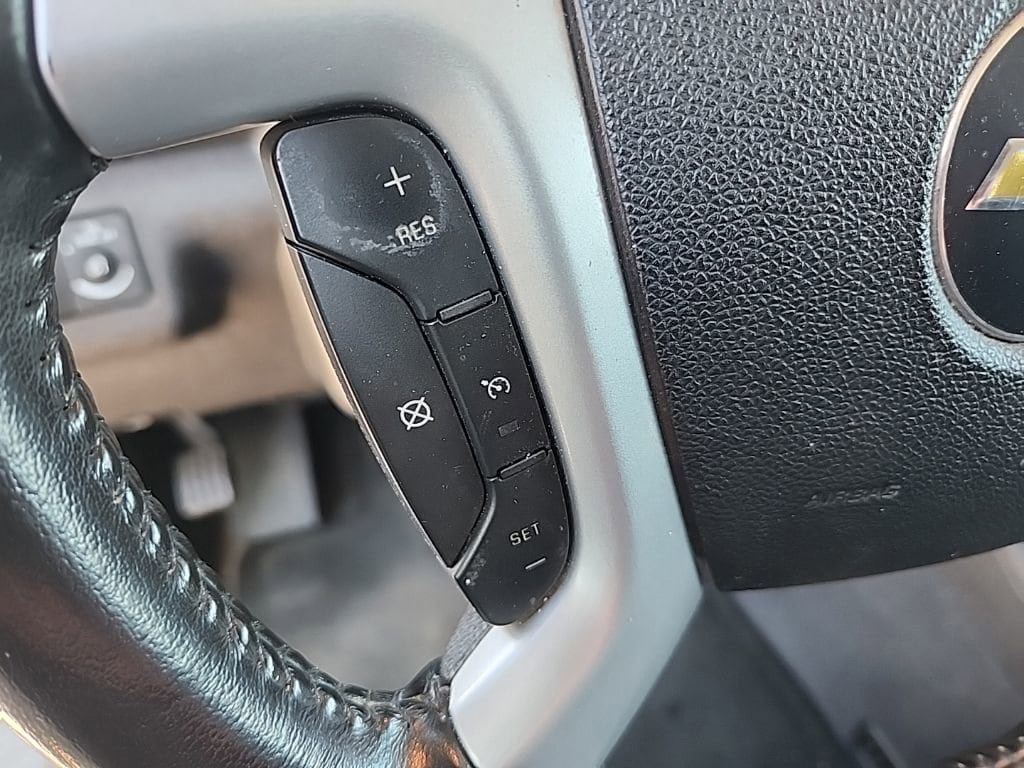 Used 2011 Chevrolet Traverse LT w/ Personal Connectivity Package AWD/4WD image 10