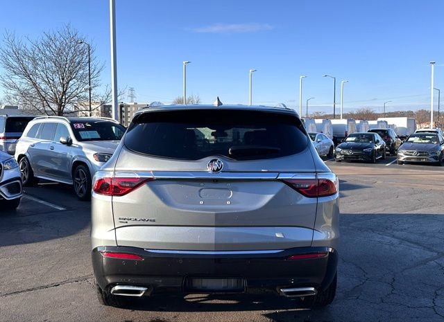 Used 2024 Buick Enclave Essence w/ Experience Buick Package image 8