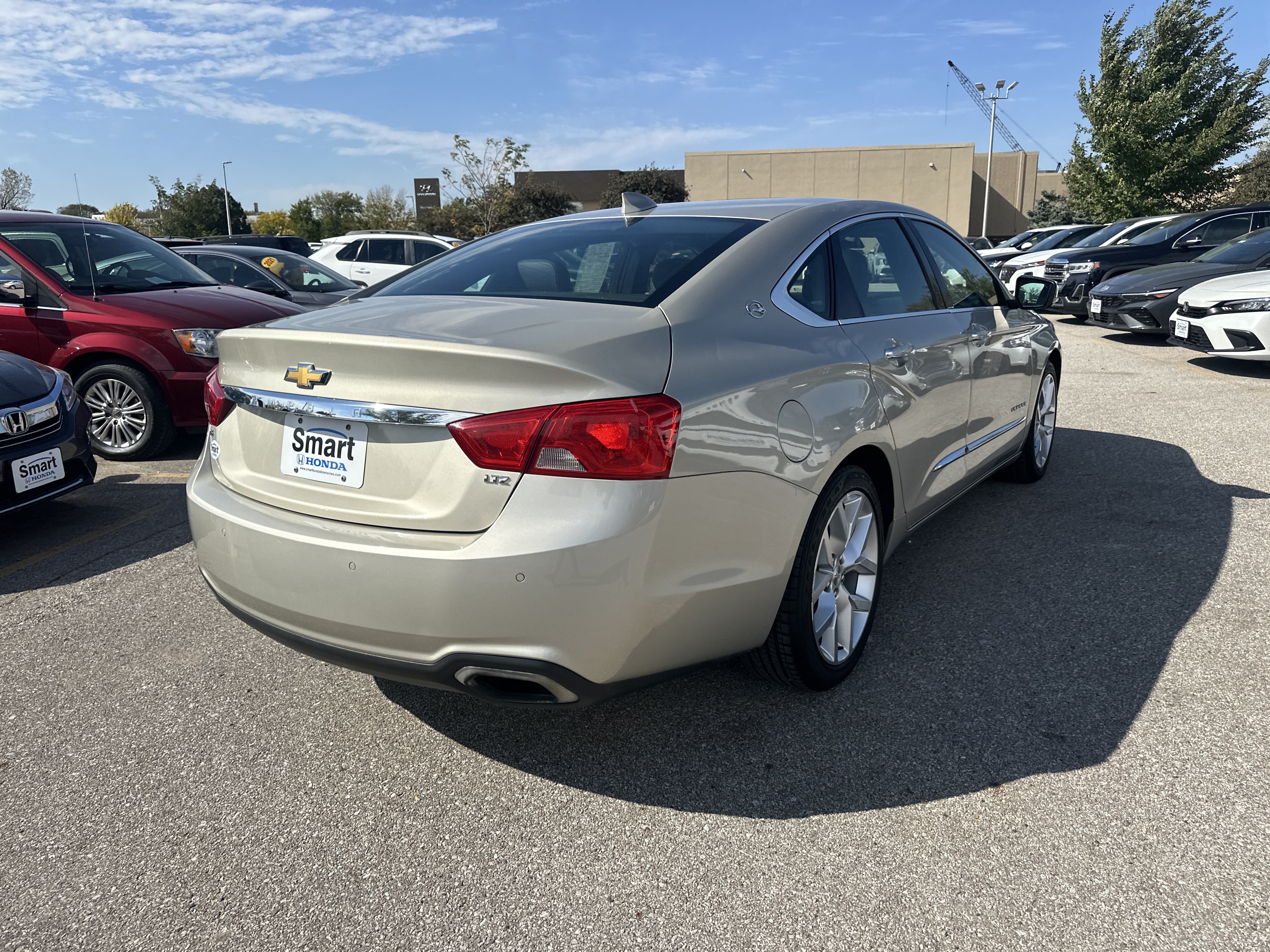 Used 2015 Chevrolet Impala LTZ FWD image 4