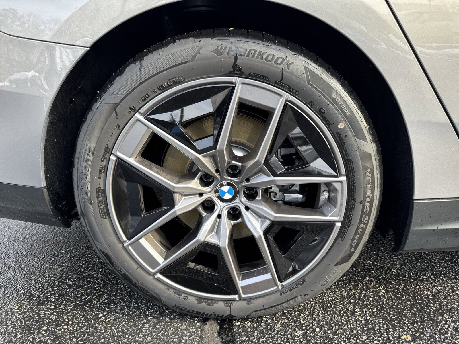 New 2026 BMW i5 eDrive40 image 31