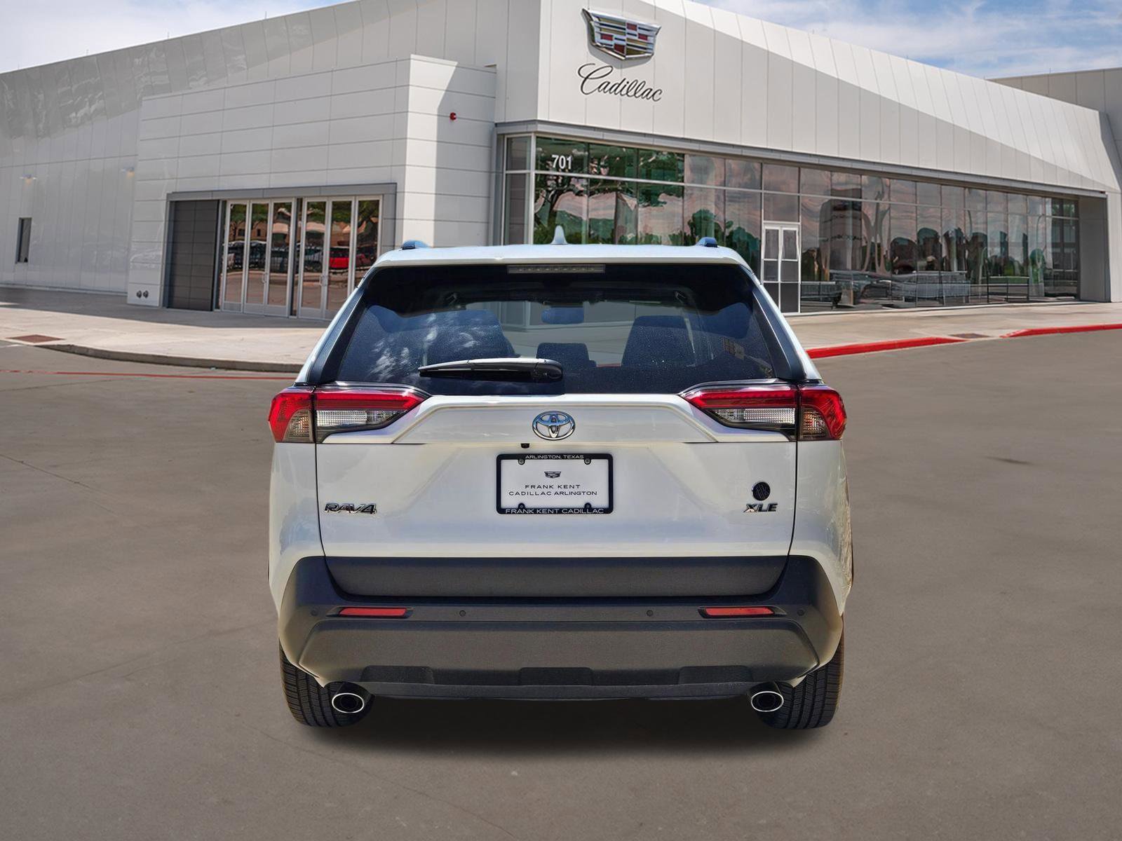 Used 2019 Toyota RAV4 XLE Premium w/ Advanced Technology Package FWD image 5