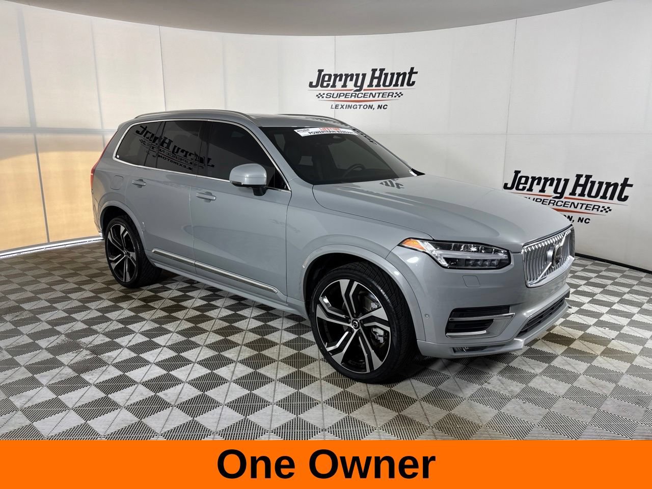 Used 2024 Volvo XC90 B6 Ultimate w/ Protection Package Premier AWD/4WD image 4