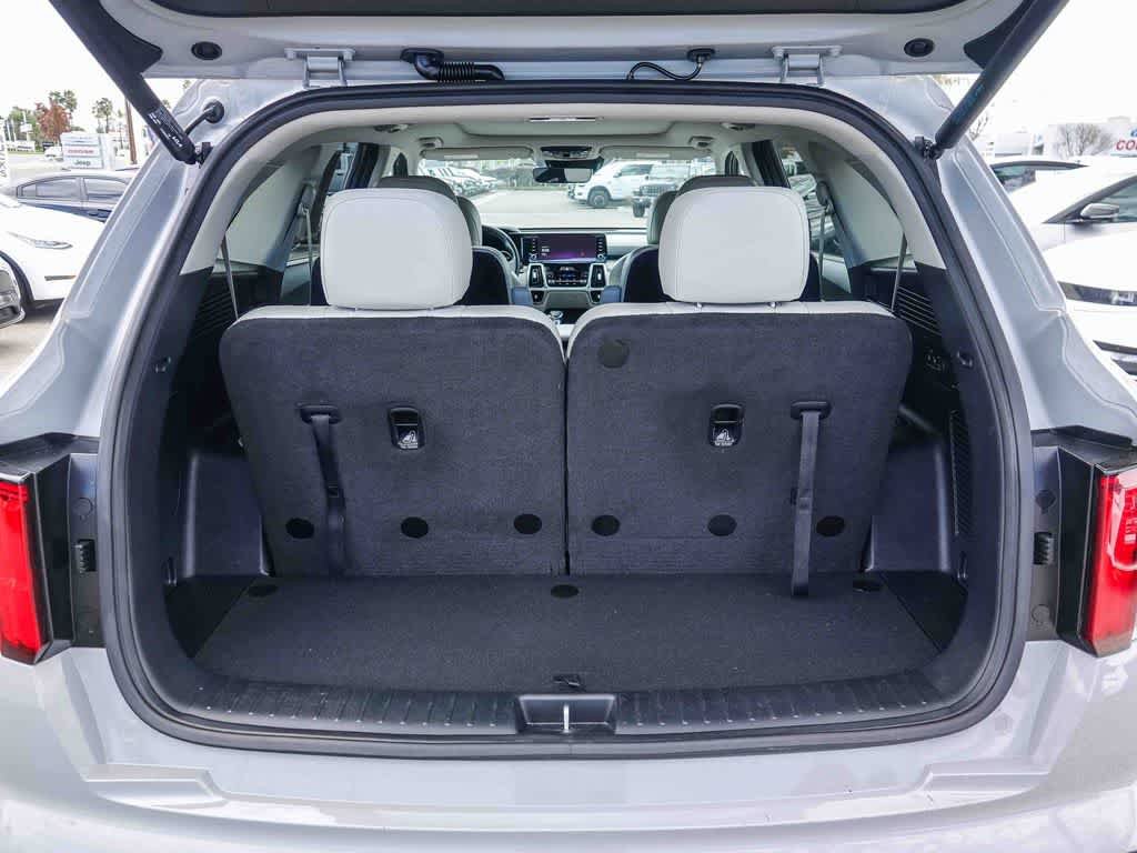 Used 2023 Kia Sorento SX image 25